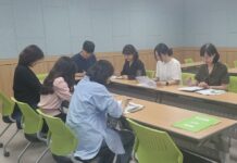 한밭도서관 학습동아리 “사서고생” 디지털 시대 활기찬 노년을 위한 프로그램 연구 착수