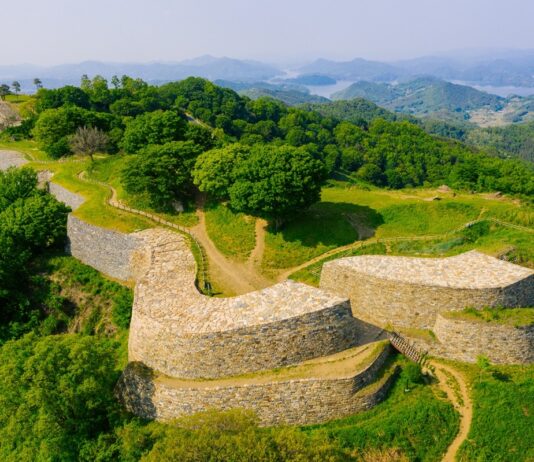 계족산성 성곽 보수공사 마침내 재개